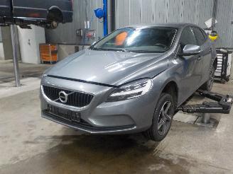 Sloopauto Volvo V-40 V40 (MV) 2.0 D2 16V (D4204T8(Euro 6b)) [88kW]  (02-2015/08-2019) 2013