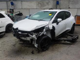 Vrakbiler auto Renault Clio Clio IV (5R) Hatchback 5-drs 1.5 Energy dCi 90 FAP (K9K-639) [66kW]  (=
11-2012/08-2021) 2018