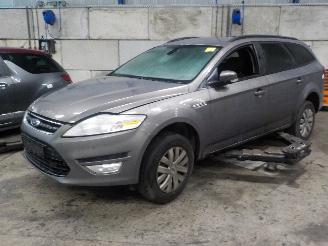 Coche siniestrado Ford Mondeo Mondeo IV Wagon Combi 2.0 TDCi 140 16V (UFBA(Euro 5)) [103kW]  (03-200=
7/01-2015) 2012/9