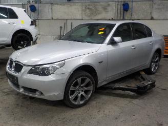Dezmembrări autoturisme BMW 5-serie 5 serie (E60) Sedan 530d 24V (M57N-D30(306D2)) [160kW]  (07-2003/09-20=
05) 2004