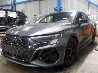 rozbiórka samochody osobowe Audi Rs3 RS 3 Sportback (8YA) Hatchback 5-drs 2.5 TFSI 20V Quattro (DNWC) [294k=
W]  (07-2021/...) 2021/12