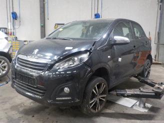 Salvage car Peugeot 108 108 Hatchback 1.0 12V (1KRFE(CFB)) [51kW]  (05-2014/...) 2014