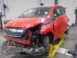 Salvage car Peugeot 108 108 Hatchback 1.0 12V (1KRFE(CFB)) [51kW]  (05-2014/...) 2016