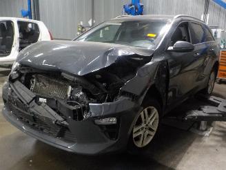 Démontage voiture Kia Cee d Ceed Sportswagon (CDF) Combi 5-drs 1.0i T-GDi 12V 120 Eco-Dynamics+ (G=
3LF) [88kW]  (11-2020/...) 2021