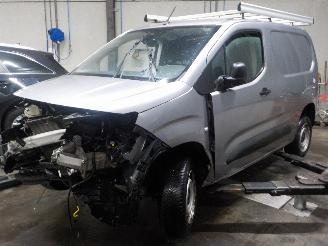 Vrakbiler auto Peugeot Partner Partner (EF/EU) Van 1.5 BlueHDi 100 (DV5RD(YHY)) [75kW]  (07-2019/...)= 2020/6