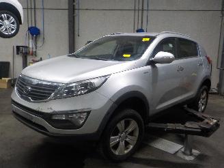 Salvage car Kia Sportage Sportage (SL) Terreinwagen 2.0 CRDi 16V VGT 4x4 (D4HA) [100kW]  (07-20=
10/02-2016) 2010/7