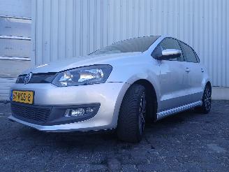 Vaurioauto  passenger cars Volkswagen Polo Polo V (6R) Hatchback 1.2 TDI 12V BlueMotion (CFWA(Euro 5)) [55kW]  (1=
0-2009/05-2014) 2011/5
