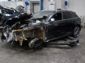 Vrakbiler auto Audi S3 S3 Sportback (8VA/8VF) Hatchback 5-drs 2.0 T FSI 16V (CJXC) [221kW]  (=
11-2012/10-2020) 2014/1