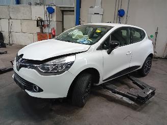 Sloopauto Renault Clio Clio IV (5R) Hatchback 5-drs 0.9 Energy TCE 90 12V (H4B-400(H4B-A4)) [=
66kW]  (11-2012/08-2021) 2013