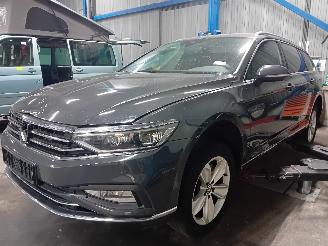 Vrakbiler auto Volkswagen Passat Passat Variant (3G5) Combi 2.0 R 16V 4Motion (DNFE) [206kW]  (05-2015/=
03-2024) 2021/4