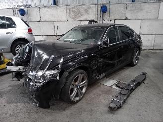 Démontage voiture BMW 3-serie 3 serie (F30) Sedan 330e (B48-B20A) [185kW]  (11-2015/10-2018) 2016