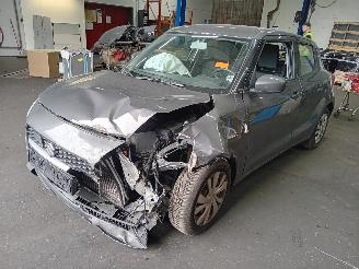 Vrakbiler auto Suzuki Swift Swift (ZC/ZD) Hatchback 5-drs 1.2 Dual Jet 16V Smart Hybrid (K12D) [61=
kW]  (06-2020/...) 2021