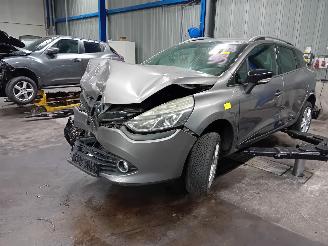 Démontage voiture Renault Clio Clio IV Estate/Grandtour (7R) Combi 5-drs 1.5 Energy dCi 90 FAP (K9K-6=
08(K9K-B6)) [66kW]  (11-2012/08-2021) 2015