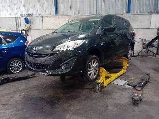 Vrakbiler auto Mazda 5 5 (CWA9) MPV 1.8i 16V (L850) [85kW]  (09-2010/...) 2011