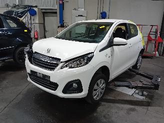 Uttjänta bilar auto Peugeot 108 108 Hatchback 1.0 12V (1KRFE(CFB)) [51kW]  (05-2014/...) 2017/12