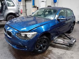 Démontage voiture BMW 1-serie 1 serie (F20) Hatchback 5-drs 114i 1.6 16V (N13-B16A) [75kW]  (07-2012=
/02-2015) 2013