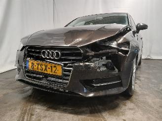 Voiture accidenté Audi A3 A3 Sportback (8VA/8VF) Hatchback 5-drs 1.2 TFSI 16V (CJZA(Euro 5)) [77=
kW]  (05-2013/03-2020) 2014/5