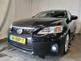skadebil auto Lexus Ct CT 200h Hatchback 1.8 16V (2ZRFXE) [100kW]  (09-2011/...) 2012/5