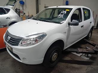 Purkuautot passenger cars Dacia Sandero Sandero I (BS) Hatchback 1.2 16V (D4F-732(D4F-F7)) [55kW]  (11-2008/12=
-2012) 2011