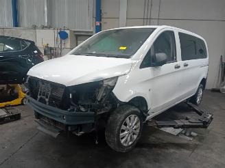 Uttjänta bilar auto Mercedes Vito Vito Tourer (447.7) Bus 1.6 111 CDI 16V (OM622.951) [84kW]  (10-2014/.=
=2E.) 2016