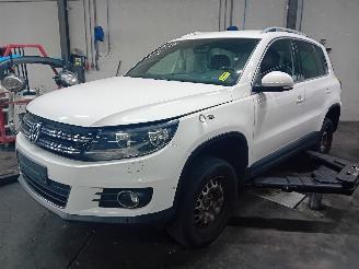 Autoverwertung Volkswagen Tiguan Tiguan (5N1/2) SUV 1.4 TSI 16V (CTHD) [118kW]  (05-2011/07-2018) 2013