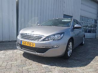 krockskadad bil auto Peugeot 308 308 SW (L4/L9/LC/LJ/LR) Combi 5-drs 1.6 BlueHDi 120 (DV6FC(BHZ)) [88kW=
]  (03-2014/12-2021) 2015/6
