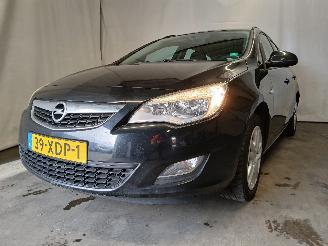 skadebil auto Opel Astra Astra J Sports Tourer (PD8/PE8/PF8) Combi 1.4 16V ecoFLEX (A14XER(Euro=
 5)) [74kW]  (10-2010/10-2015) 2012/5