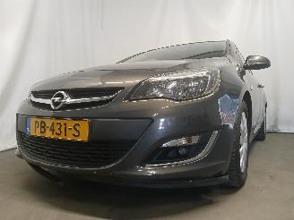 Schadeauto Opel Astra Astra J Sports Tourer (PD8/PE8/PF8) Combi 1.7 CDTi 16V (A17DTE(Euro 5)=
) [81kW]  (10-2010/10-2015) 2013/1