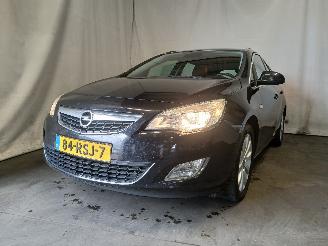 skadebil auto Opel Astra Astra J Sports Tourer (PD8/PE8/PF8) Combi 1.6 Turbo 16V (A16LET(Euro 5=
)) [132kW]  (10-2010/10-2015) 2011/7