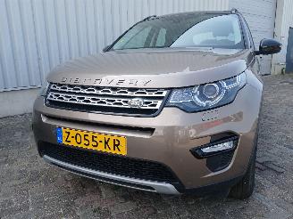 Schadeauto Land Rover Discovery Discovery Sport (LC) Terreinwagen 2.0 TD4 180 16V (204DTD(AJ20D4)) [13=
2kW]  (06-2015/...) 2016/11