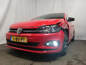 krockskadad bil auto Volkswagen Polo Polo VI (AW1) Hatchback 5-drs 1.0 MPi 12V (CHYC) [48kW]  (06-2017/02-2=
020) 2018/7