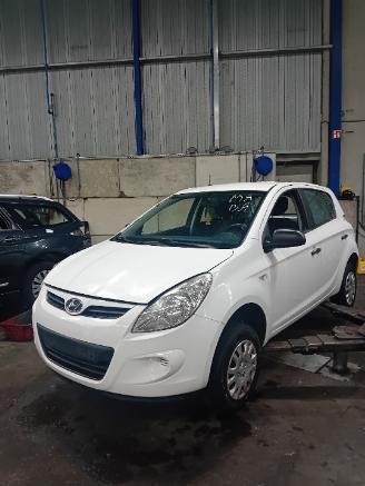 Vrakbiler auto Hyundai I-20 i20 Hatchback 1.2i 16V (G4LA) [57kW]  (09-2008/12-2012) 2010