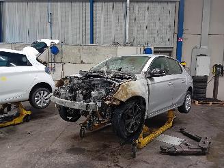 Vrakbiler auto Opel Corsa Corsa F (UB/UH/UP) Hatchback 5-drs 1.2 12V 75 (F12XEL(EB2FD)) [55kW]  =
(07-2019/...) 2023