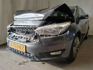 skadebil auto Ford Focus Focus 3 Wagon Combi 1.0 Ti-VCT EcoBoost 12V 125 (M1DD) [92kW]  (02-201=
2/05-2018) 2017/6