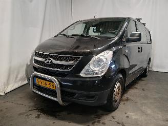 Voiture accidenté Hyundai H-300 H-300 Van 2.5 CRDi (D4CB) [125kW]  (02-2008/...) 2010/8