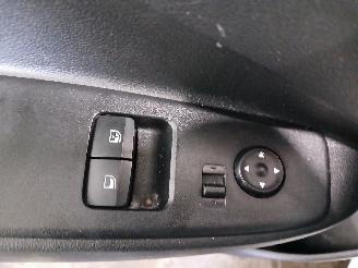 Hyundai I-10 i10 Hatchback 1.0 12V (G3LA) [49kW]  (09-2019/...) picture 14