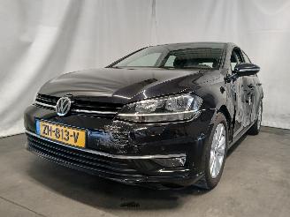 Schadeauto Volkswagen Golf Golf VII (AUA) Hatchback 1.0 TSI 12V BlueMotion (DKRF) [85kW]  (05-201=
5/08-2020) 2019/5