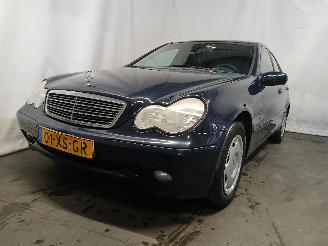 damaged passenger cars Mercedes C-klasse C (W203) Sedan 1.8 C-180K 16V (M271.946) [105kW]  (05-2002/02-2007) 2002/10