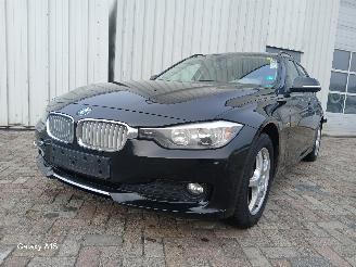 Auto incidentate BMW 3-serie 3 serie Touring (F31) Combi 320d 2.0 16V (N47-D20C) [135kW]  (07-2012/=
02-2016) 2013/4