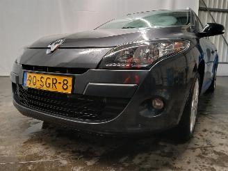 Vaurioauto  passenger cars Renault Mégane Megane III Grandtour (KZ) Combi 5-drs 1.4 16V TCe 130 (H4J-700(H4J-A7)=
) [96kW]  (05-2009/02-2016) 2011/9