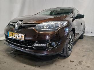 Auto incidentate Renault Mégane Megane III Grandtour (KZ) Combi 5-drs 1.2 16V TCE 130 (H5F-404(H5F-B4)=
) [97kW]  (01-2013/02-2016) 2014/9