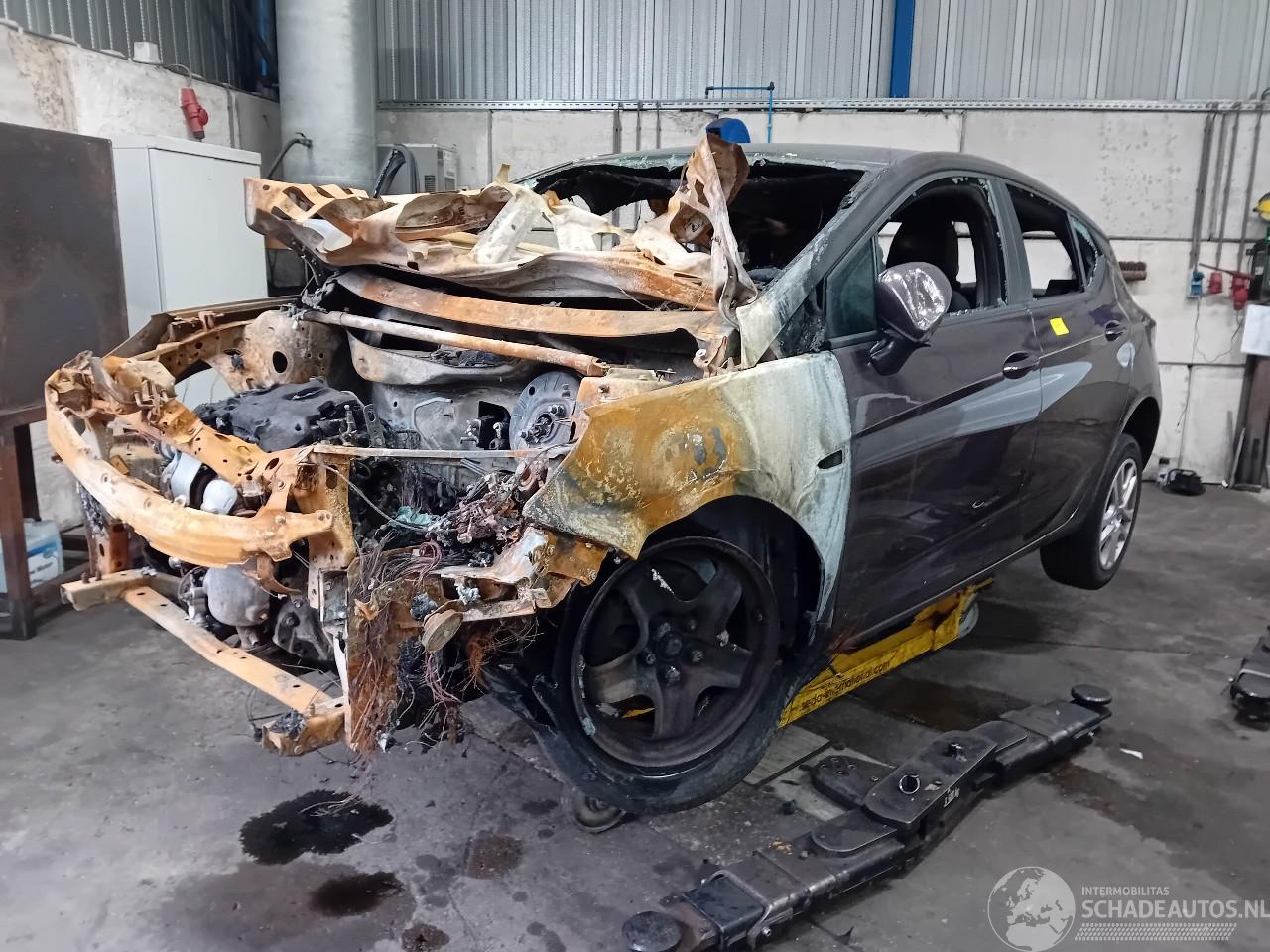 Opel Astra Astra K Hatchback 5-drs 1.0 Turbo 12V (B10XFT(Euro 6)) [77kW]  (10-201=
5/12-2022)