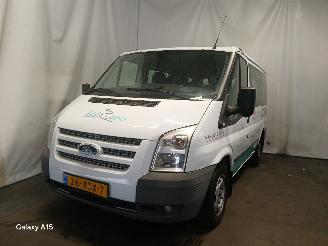 damaged passenger cars Ford Transit Transit Tourneo Bus 2.2 TDCi 16V Euro 5 (DRFA) [74kW]  (09-2011/06-201=
2) 2012/8