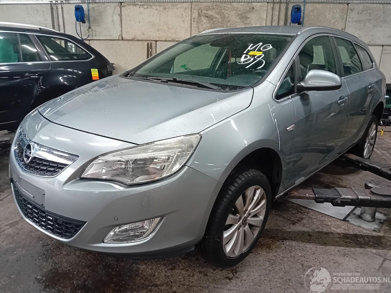 Opel Astra Astra J Sports Tourer (PD8/PE8/PF8) Combi 1.4 Turbo 16V (A14NET(Euro 5=
)) [103kW]  (10-2010/10-2015)
