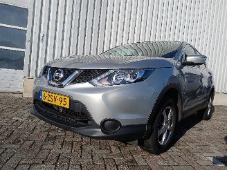 Schadeauto Nissan Qashqai Qashqai (J11) SUV 1.2 DIG-T 16V (HRA2DDT) [85kW]  (11-2013/...) 2014/4