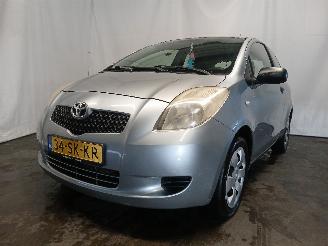 Schadeauto Toyota Yaris Yaris II (P9) Hatchback 1.0 12V VVT-i (1KR-FE) [51kW]  (08-2005/12-201=
1) 2006/2
