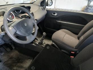 Renault Twingo Twingo II (CN) Hatchback 3-drs 1.2 (D7F-800(Euro 4)) [43kW]  (03-2007/=
09-2014) picture 11