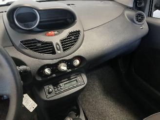 Renault Twingo Twingo II (CN) Hatchback 3-drs 1.2 (D7F-800(Euro 4)) [43kW]  (03-2007/=
09-2014) picture 15