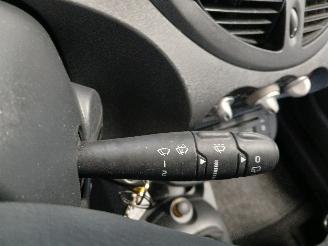 Renault Twingo Twingo II (CN) Hatchback 3-drs 1.2 (D7F-800(Euro 4)) [43kW]  (03-2007/=
09-2014) picture 14