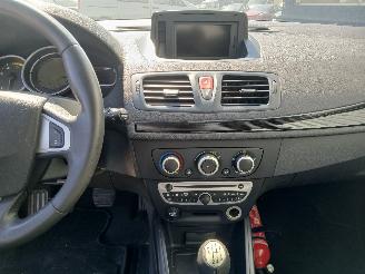 Renault Mégane Megane III Berline (BZ) 5-deurs 1.5 dCi 110 (K9K-636) [81kW]  (04-2011=
/...) picture 15